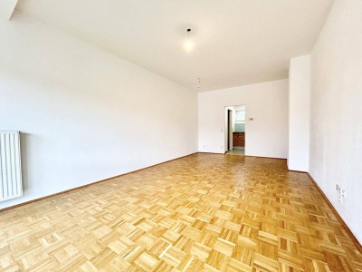 WOHNEN IN TOP LAGE - 3 ZIMMER WOHNUNG MIT BALKON UND TIEFGARAGENPARKPLATZ