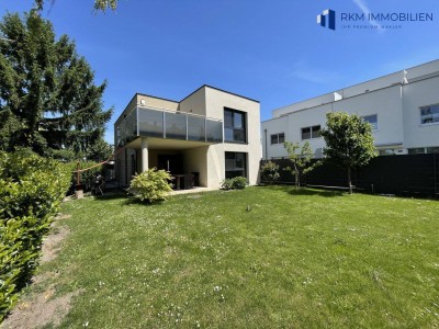 Ihr Familienparadies – Stilvolles Wohnen mit 7 Zimmern und Gartenidylle