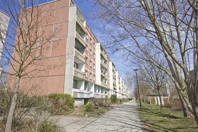 4-Zimmerwohnung mit Balkon...Wohnberechtigungsschein erforderlich!