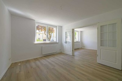 Erstbezug nach hochwertiger Sanierung-2-Zimmer-Wohnung mit Terrasse & Gartennutzung in ruhiger Lage