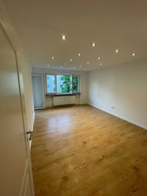 Ernst-Reuter-Straße 81, 95030 Hof
