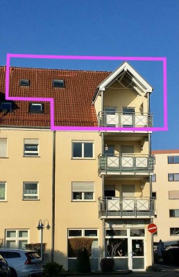 Stilvolle 2,5-Raum-Maisonette-Wohnung mit Balkon in Friedrichshafen, vor 3 Jahren saniert