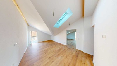 4 Zimmer Wohnung mit Einbauküche und Balkon