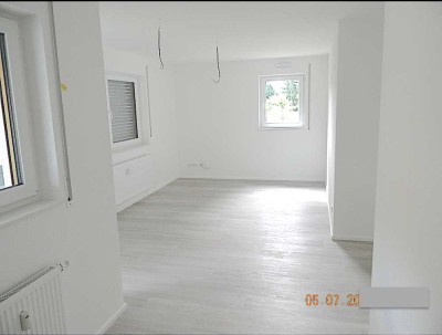junge, barrierefreie 2 Zimmer Erdgeschosswohnung mit Balkon und Stellplatz