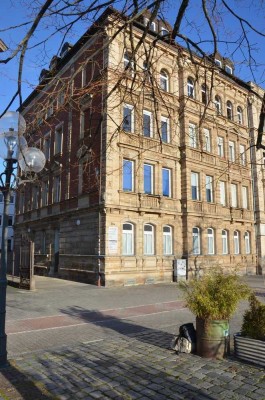 Renovierungsbedürftige, freie 1-Zi-Whg in toller Lage, provisionsfrei!