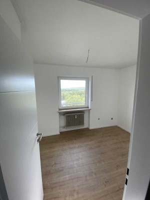 Moderne 3-Zimmer Wohnung mit Balkon im 11. OG in Röthenbach a.d. Pegnitz