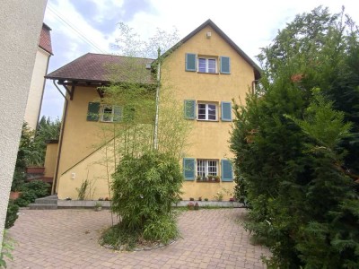 2 Wohnungen in einem Haus in Innenhof Lage von Ludwigsburg West
