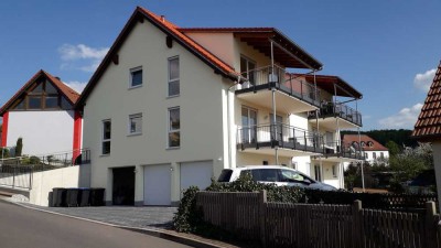 Ansprechende 3-Zimmer-Erdgeschosswohnung mit EBK und Balkon in Neuhof-Giesel