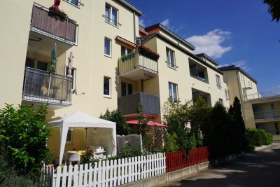 **SONNIGER BALKON - Hochwertige 2 Zimmer-Wohnung im Hinterhaus (WE 44)**