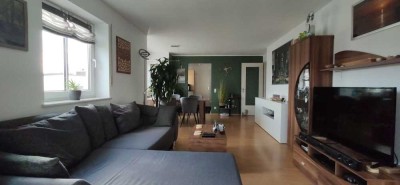 Geschmackvolle 2-Zimmer-Wohnung mit Balkon und Einbauküche in Markt Schwaben