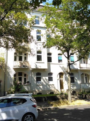 ## Erstbezug nach Sanierung ##   Vorderer Westen 4 Zimmer-Wohnung in Jugendstil-Altbau