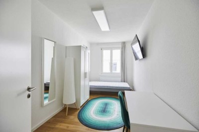 Neu möblierte WG, TOP ZUSTAND, Einbauküche, Stgt.-Ost gegenüber Parkanlage Villa Berg