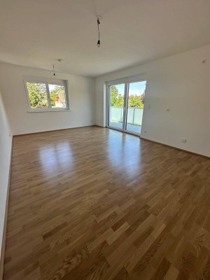 Hochwertiger Neubau - 3 Zimmerwohnung mit Balkon direkt vom Baumeister - BEZUGSFERTIG - Lift - schlüsselfertig - provisionsfrei - barrierefrei