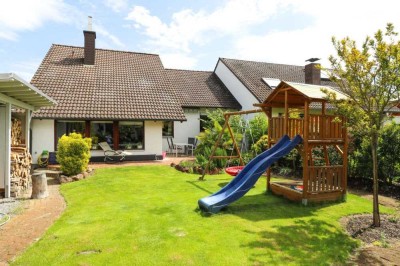 Preiswertes 6-Zimmer-Einfamilienhaus mit EBK in Altrip