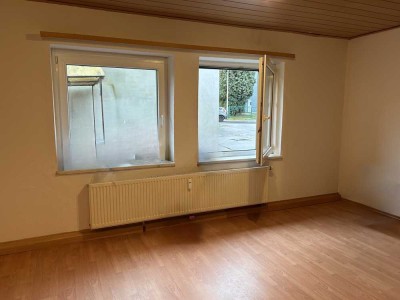 Geräumige, gepflegte 1-Zimmer-EG-Wohnung zur Miete in Braunschweig