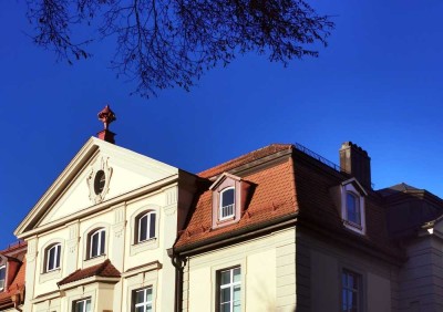 Großzügige 5-Zimmer-Dachgeschosswohnung (ca. 169 m²) – frisch saniert & zentrumsnah!