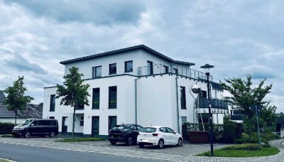 Ideal für 2-3 Personen! Sonniges 4-Zimmer-Penthouse mit riesiger Süd-/West-Dachterrasse