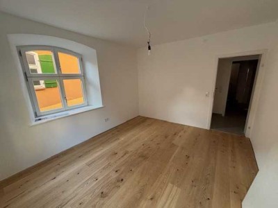 Erstbezug nach Sanierung: Geschmackvolle 3,5-Zimmer-Wohnung in Dinkelsbühl