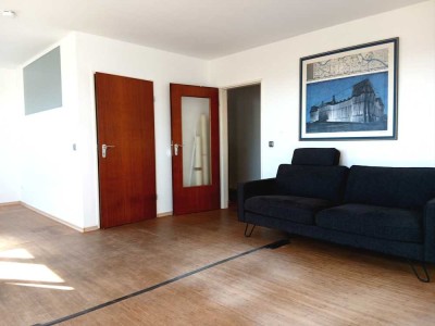 Wohnen über den Dächern Derendorfs mit Aufzug, zzgl. Stellplatz-TG