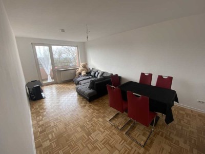 Nachmieter | West Balkon | FH-Wedel | ÖPNV | EBK | Einkauf fußläufig | 2,5 Zimmer | Dämmung neu