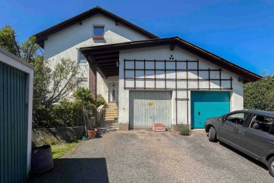 Mehrfamilienhaus mit 3 Einheiten und großem Garten in begehrter, familienfreundlicher Lage