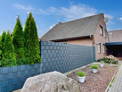 Einfamilienhaus mit Vollkeller, Doppelgarage und großem Grundstück in Tarmstedt