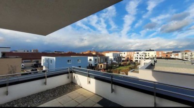 Stilvolle und lichtdurchflutete 3-Zimmer-Wohnung mit Dachterrasse- direkt am Südpark