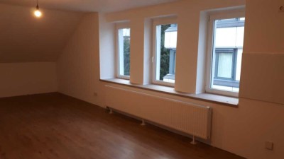 Erstbezug nach Sanierung: freundliche 3-Zimmer-Wohnung in Frankfurterstraße, Siegen