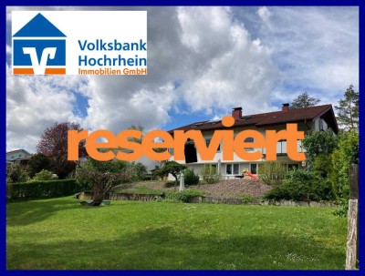 * reserviert * Tiengen - Top Wohnlage! 4 ½-Zimmer Dachgeschosswohnung!