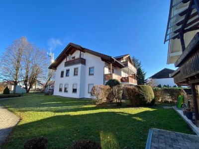 Sonnige Rückzugsoase: Vermietete 3-Zimmer-Wohnung mit zwei Terrassen und eigenem Garten.