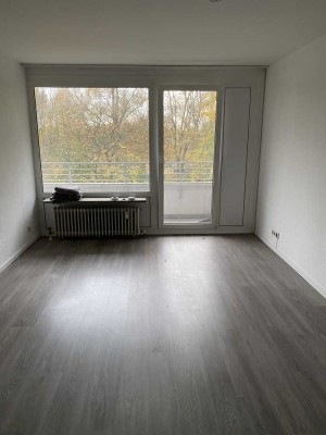 2 Zimmer Wohnung mit Balkon - zentral und doch im Grünen (WE23) E0556E