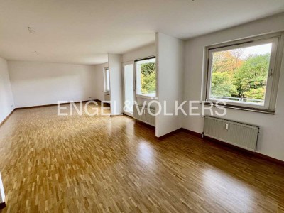 ELEGANTE EIGENTUMSWOHNUNG MIT GARAGE