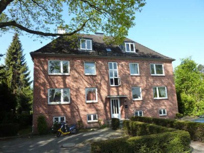 2 1/2 Zimmer Hochparterrewohnung mit eigenem Gartenanteil