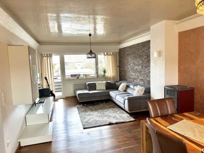 Modernisierte 3 Zimmer Wohnung mit Einbauküche, 2 Balkonen