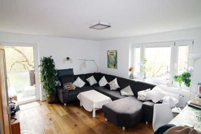 Schwabing - 3 Zimmer Wohnung mit Sonnenbalkon am Nordbad
