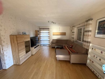 Gemütliches Einfamilienhaus in ruhiger Lage mit Scheune und großem Garten.