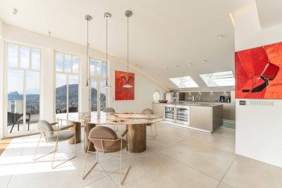 Einzigartiges Penthouse über zwei Stockwerke mit Privatpool und grandiosem Festungsblick