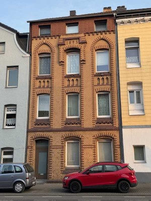 Kapitalanlage! Zwei solide Eigentumswohnungen mit einem Balkon nähe Zentrum!