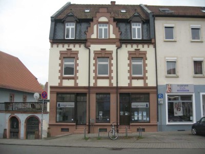 Sanierter Altbau 3 Zimmer Wohnung