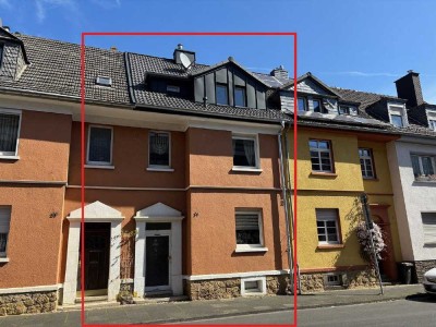 Familienfreundliches Stadthaus mit idealer Raumaufteilung!!