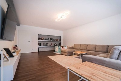 Moderne 4-Zimmer-Wohnung mit Einbauküche und Garage in 91154 Rothaurach