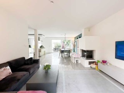 EP ESTATE - Hochwertiges Einfamilienhaus mit Terrasse und Garten in Leichlingen