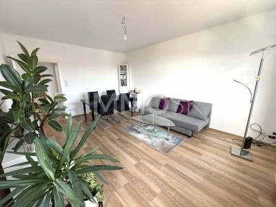 FAMILIENIDYLLE IN TAXHAM: 3-Zimmer mit Loggia, Balkon und Garage!