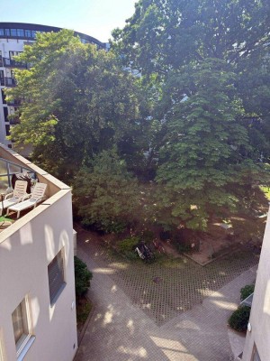 Großzügige Maisonette mit neuer Küche, neuem Bad und 2 Loggias - Nähe U-Bahn U4.