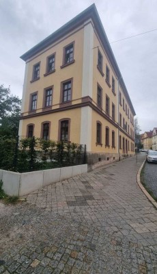 Nachmieter ab 1.4. für charmante DG-Wohnung gesucht