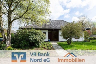Großes Einfamilienhaus auf traumhaften Grundstück