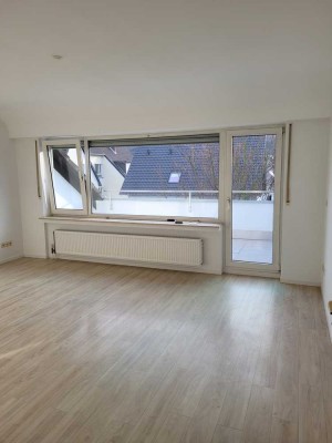 Zentral und ruhig, attraktive Wohnung mit Südbalkon