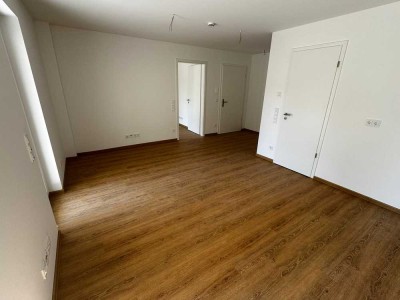 Erstbezug, 2-Zimmer-Erdgeschosswohnung mit EBK und großer Terrasse