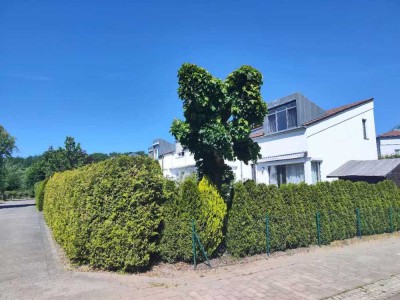 Geräumiges, preiswertes und gepflegtes 8-Zimmer-Reihenendhaus in Wandlitz
