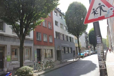 WG-geeignete 2 Zimmer Wohnung in perfekter Lage! Saniert!